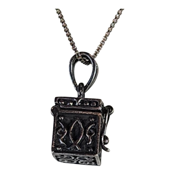 Vintage 925 Sterling Silver Prayer Box Locket Necklace Italy TBE Gothic Artisan - Picture 5 of 12
